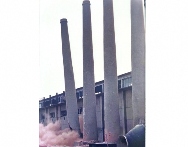 停土炼焦30座烟囱定向拆除爆破工程